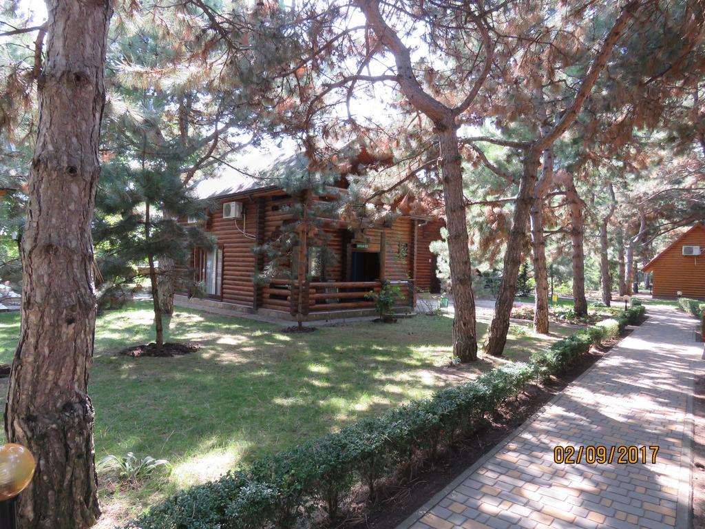 Kompleks Otdykha Elki-palki 3* Burlach'ya Balka