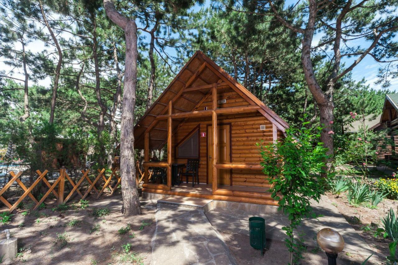 Holiday park Kompleks Otdykha Elki-palki 3*