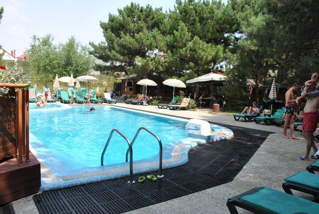 Kompleks Otdykha Elki-palki Ferienpark Odessa